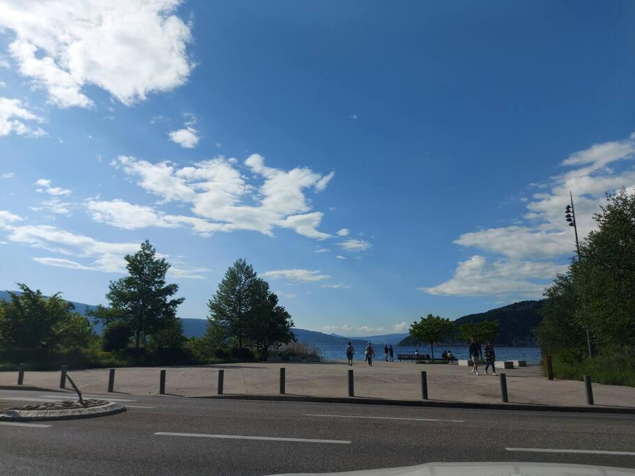 Charmant Et Spacieux Appartement A Quelques Pas Du Lac Duingt Eksteriør bilde