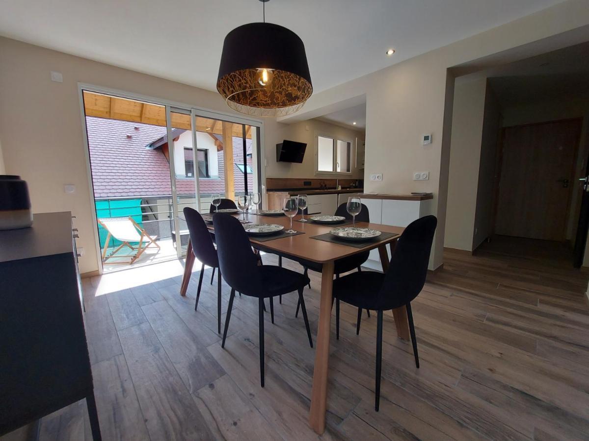 Charmant Et Spacieux Appartement A Quelques Pas Du Lac Duingt Eksteriør bilde